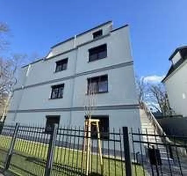 Traumhaftes Penthouse mit großer Dachterrasse & Dämeritzsee-Blick — photo 1